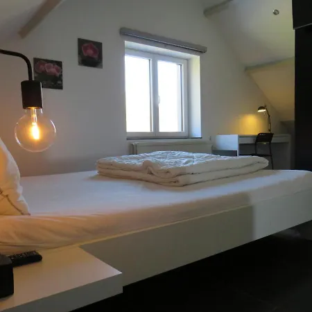 Sixine House, Long Weekend Special *