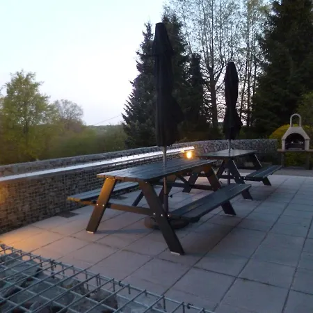 Holiday home Sixine House Ovifat