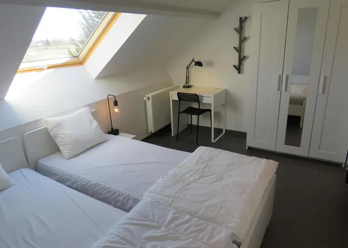 Sixine House, Long Weekend Special *