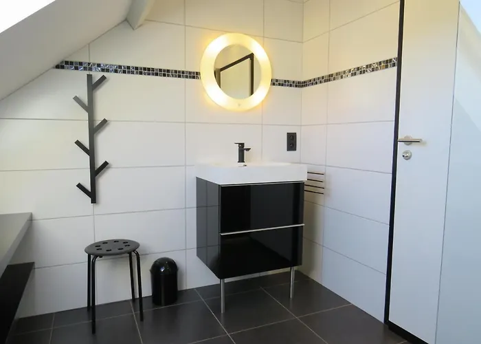 Sixine House, Long Weekend Special Ovifat