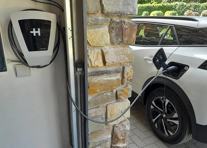 Sixine House, Long Weekend Special