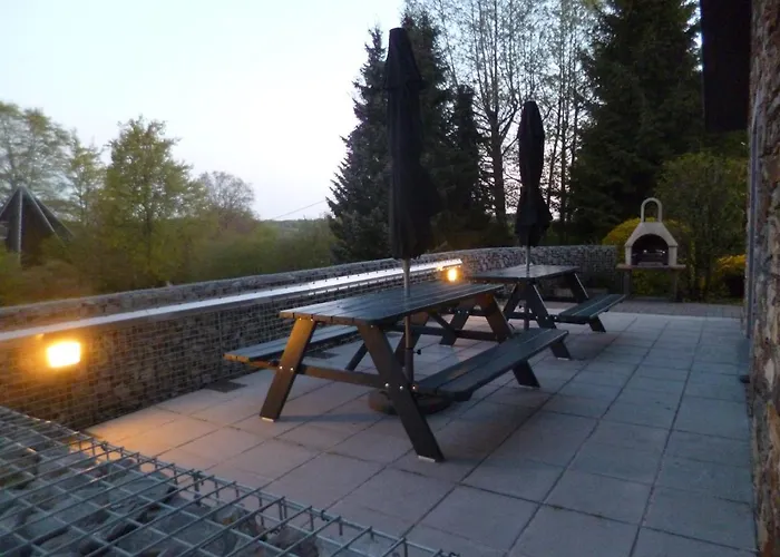 Vakantiehuis Sixine House, Long Weekend Special Ovifat